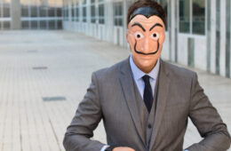 The Difference Between a Legitimate Debt Collector and Scammers